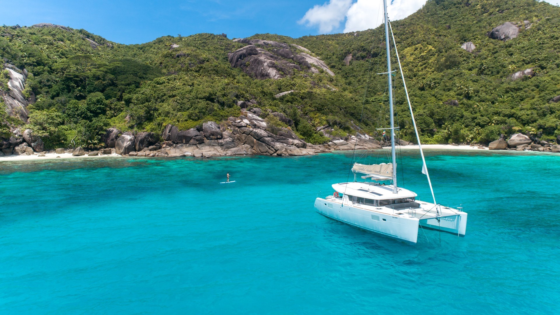 Hop van eiland naar eiland op een luxe catamaran Cruise door een Seychels paradijs - Fly & Sail