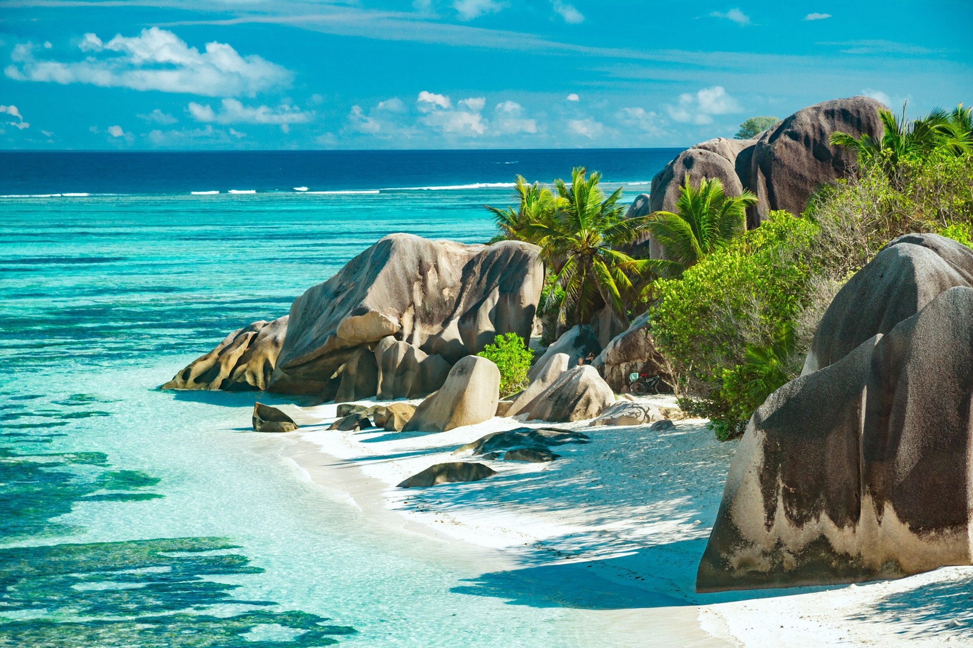Combineer het hoofdeiland Mahé met het idyllische eiland Praslin. Islandhopping Seychellen, by Constance
