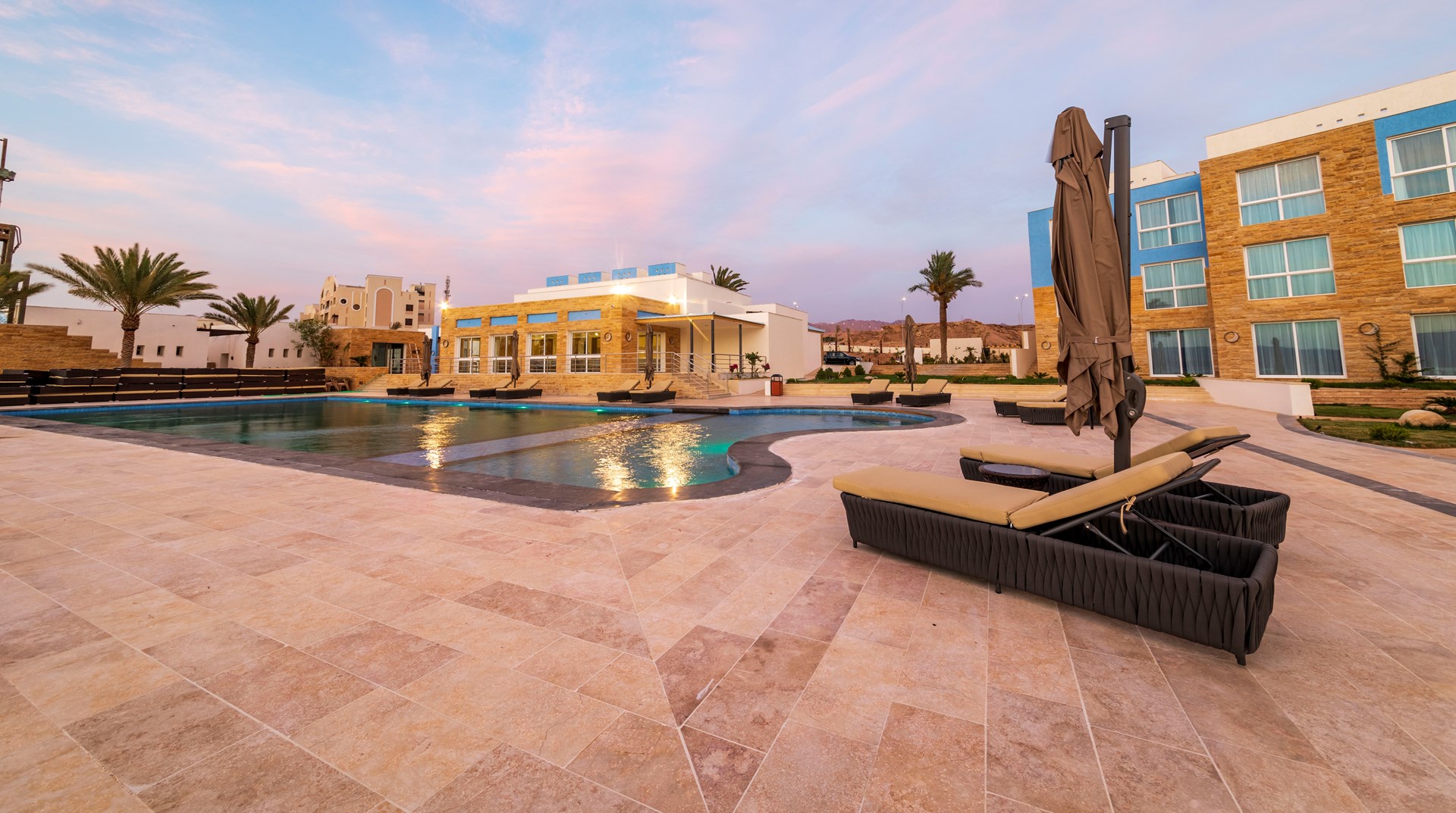 Ontspan in alle luxe aan de stranden van de Rode Zee Luxotel Aqaba Beach Resort & Spa