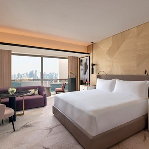 Rixos Gulf Hotel Doha - Sea View Room - Bed